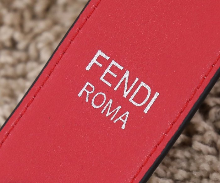 202202SS新作 FENDI フェンディ レディース ショルダーバックスーパーコピー