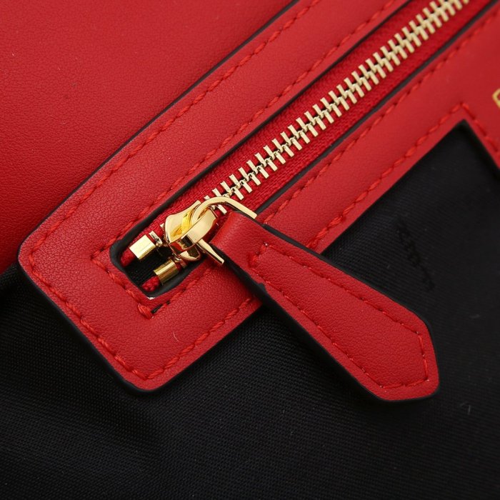 202202SS新作 FENDI フェンディ レディース ショルダーバックスーパーコピー