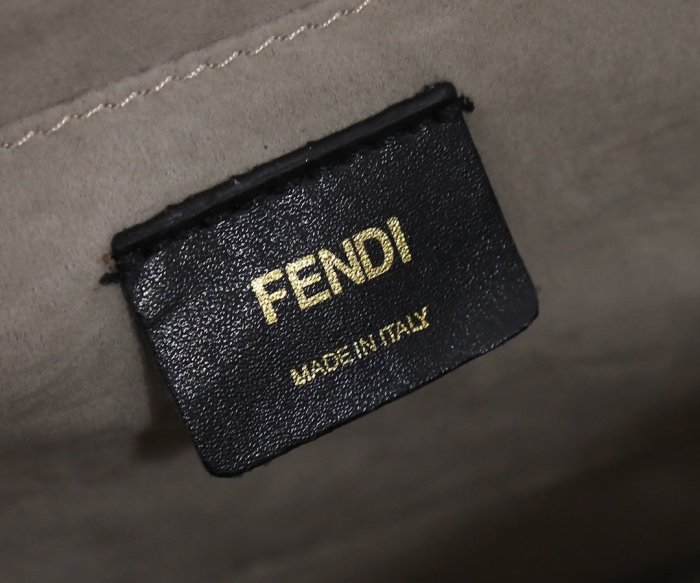 202202SS新作 FENDI フェンディ レディース ショルダーバックスーパーコピー