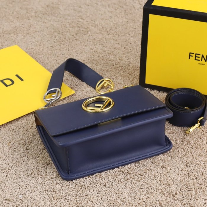 202202SS新作 FENDI フェンディ レディース ショルダーバックスーパーコピー