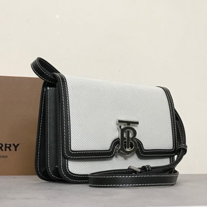 202202SS新作Burberryバーバリー レディース ショルダーバック スーパーコピー