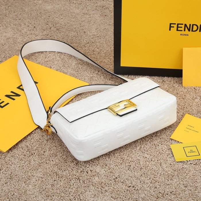 202202SS新作 FENDI フェンディ レディース ショルダーバックスーパーコピー