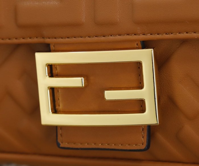 202202SS新作 FENDI フェンディ レディース ショルダーバックスーパーコピー