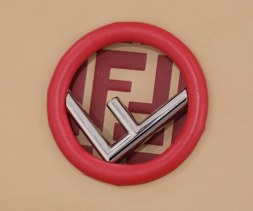 202202SS新作 FENDI フェンディ レディース ショルダーバックスーパーコピー