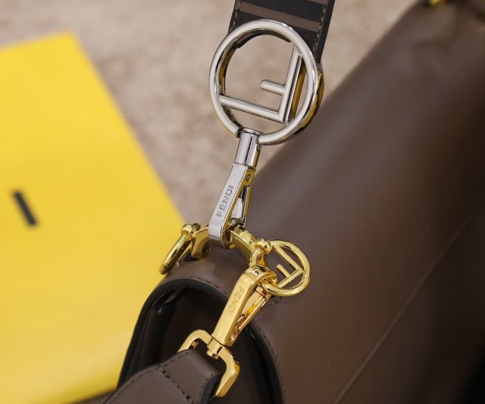 202202SS新作 FENDI フェンディ レディース ショルダーバックスーパーコピー