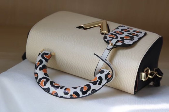 202202SS新作 Louis Vuitton ルイヴィトン レディース ハンドバックスーパーコピー