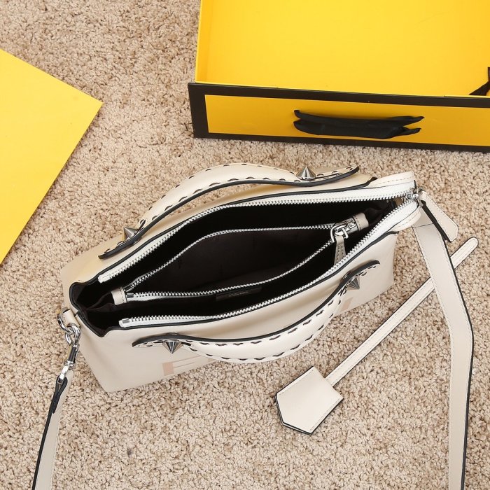 202202SS新作 FENDI フェンディ レディース ショルダーバックスーパーコピー