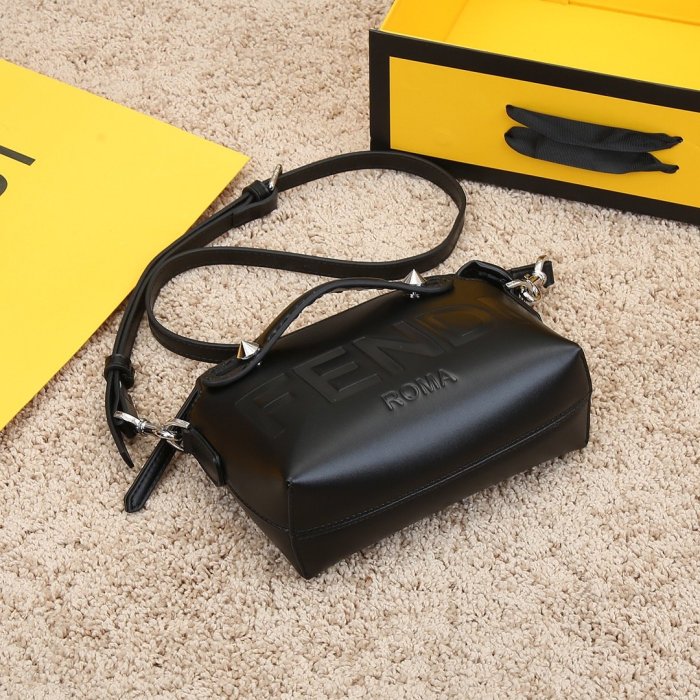 202202SS新作 FENDI フェンディ レディース ショルダーバックスーパーコピー