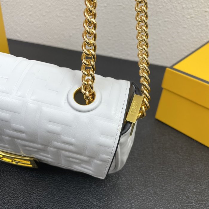 202202SS新作 FENDI フェンディ レディース ショルダーバックスーパーコピー