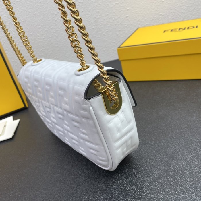 202202SS新作 FENDI フェンディ レディース ショルダーバックスーパーコピー