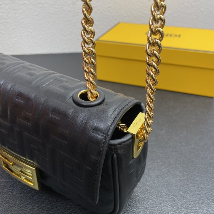 202202SS新作 FENDI フェンディ レディース ショルダーバックスーパーコピー