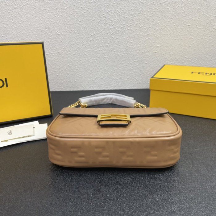 202202SS新作 FENDI フェンディ レディース ショルダーバックスーパーコピー