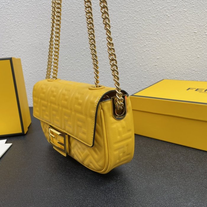 202202SS新作 FENDI フェンディ レディース ショルダーバックスーパーコピー