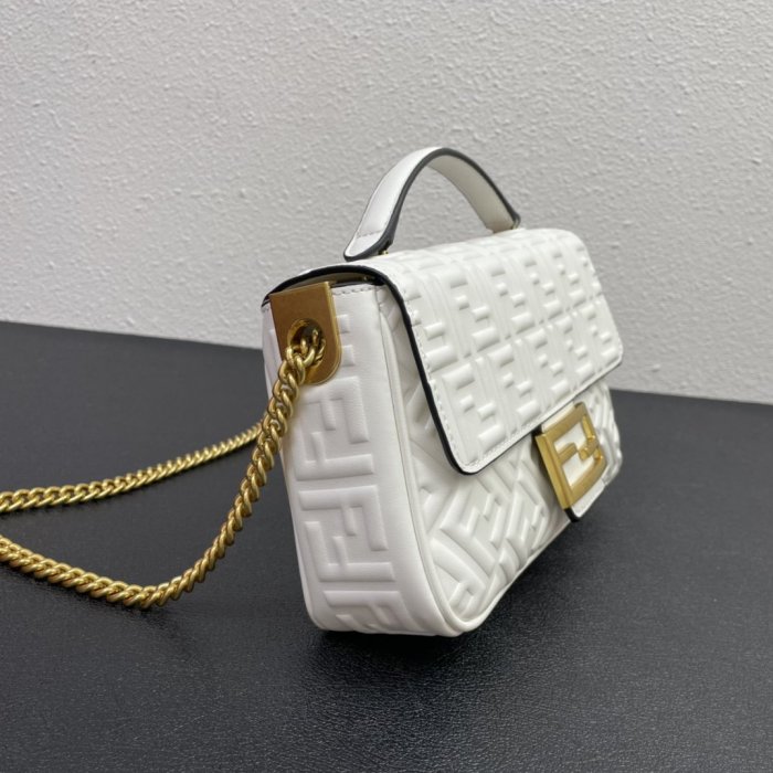 202202SS新作 FENDI フェンディ レディース ショルダーバックスーパーコピー