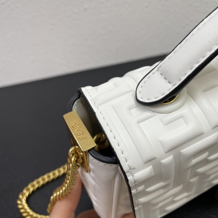 202202SS新作 FENDI フェンディ レディース ショルダーバックスーパーコピー