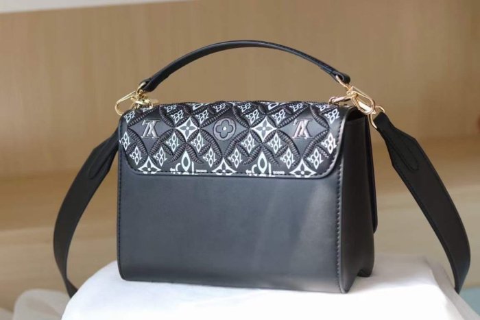 202202SS新作 Louis Vuitton ルイヴィトン レディース ショルダーバックスーパーコピー