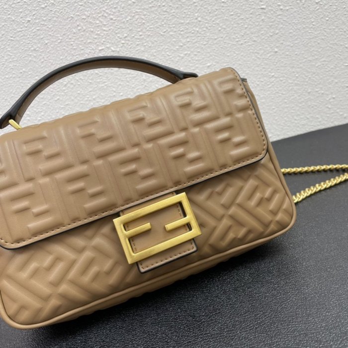 202202SS新作 FENDI フェンディ レディース ショルダーバックスーパーコピー