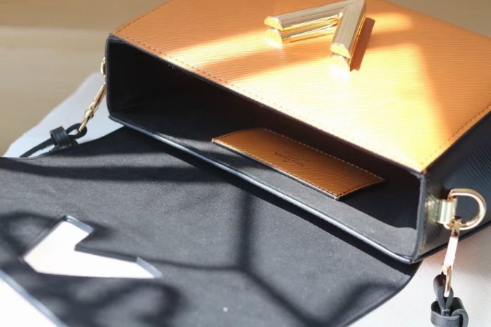 202202SS新作 Louis Vuitton ルイヴィトン レディース ハンドバックスーパーコピー