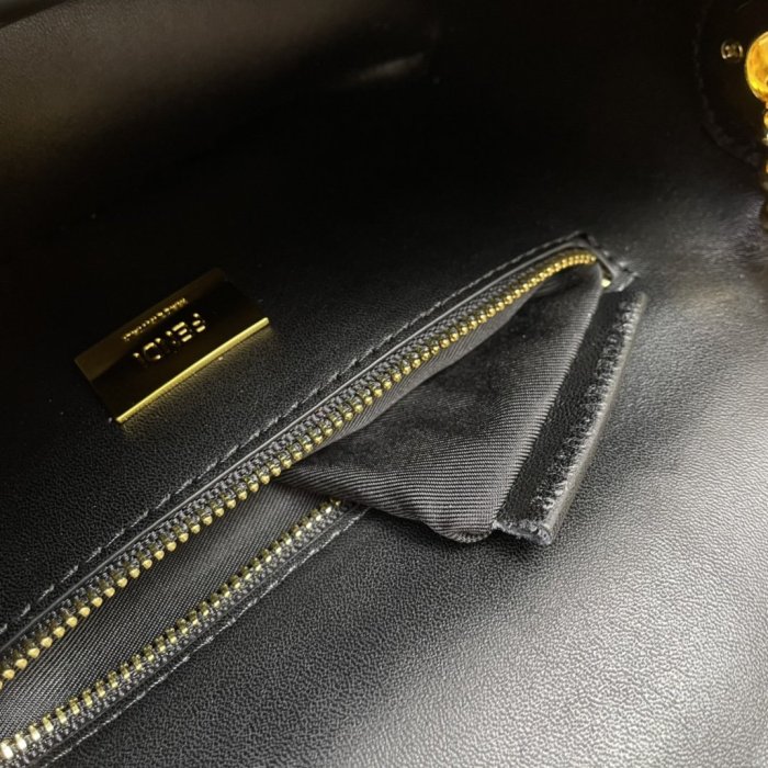 202202SS新作 FENDI フェンディ レディース ショルダーバックスーパーコピー