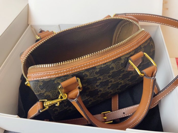 202202SS新作 Celine セリーヌ レディース ショルダーバックスーパーコピー
