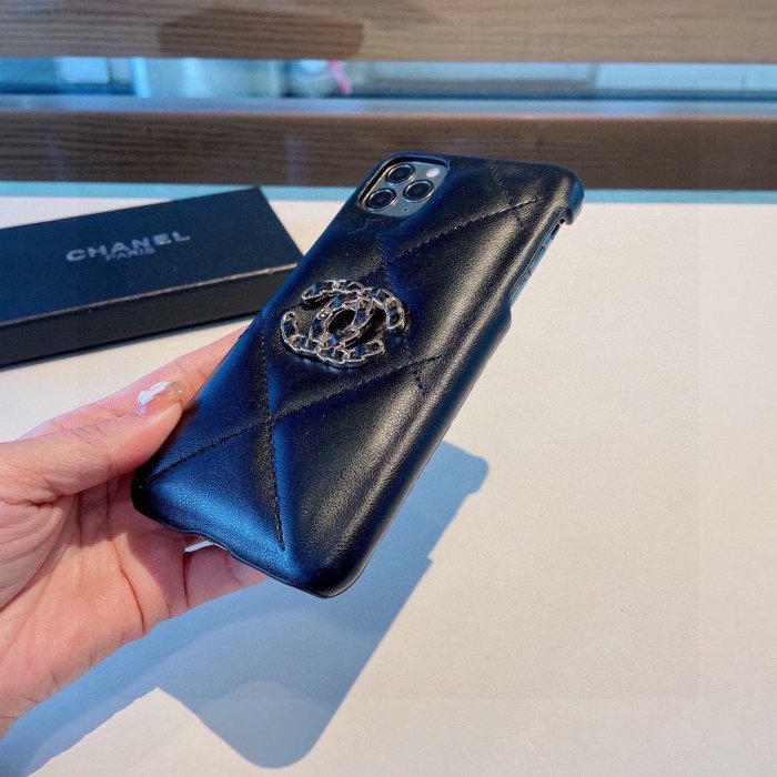 シャネル/Chanel ケース最新全機種13 Pro/11/Xs Max/Xr/XS/iPhone7/7P/8/8P/ iPhone12/iPhone13
