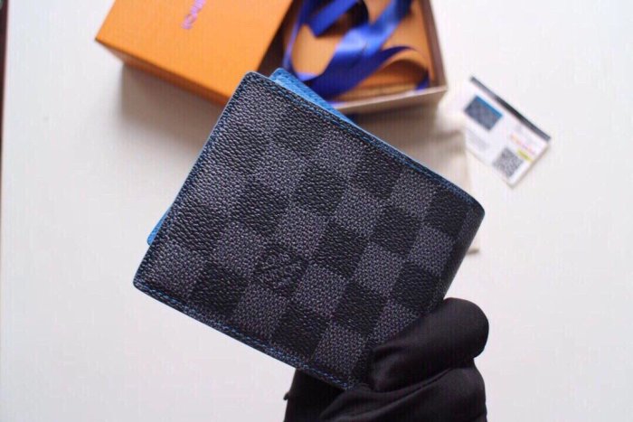 202203SSルイヴィトン LOUIS VUITTON 新作通販 短財布スーパーコピー