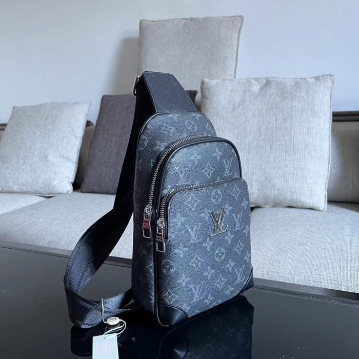 202203SS新作 Louis Vuitton ルイヴィトンメンズ ショルダーバッグスーパーコピー