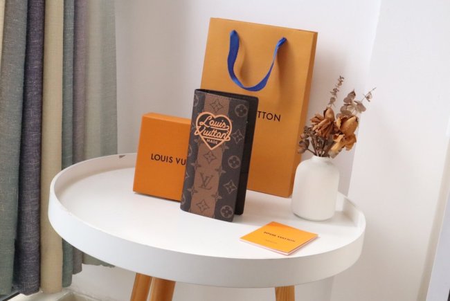 202203SSルイヴィトン LOUIS VUITTON 新作通販 長財布スーパーコピー