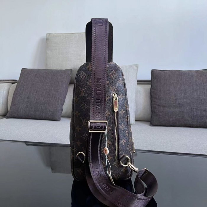 202203SS新作 Louis Vuitton ルイヴィトンメンズ ショルダーバッグスーパーコピー