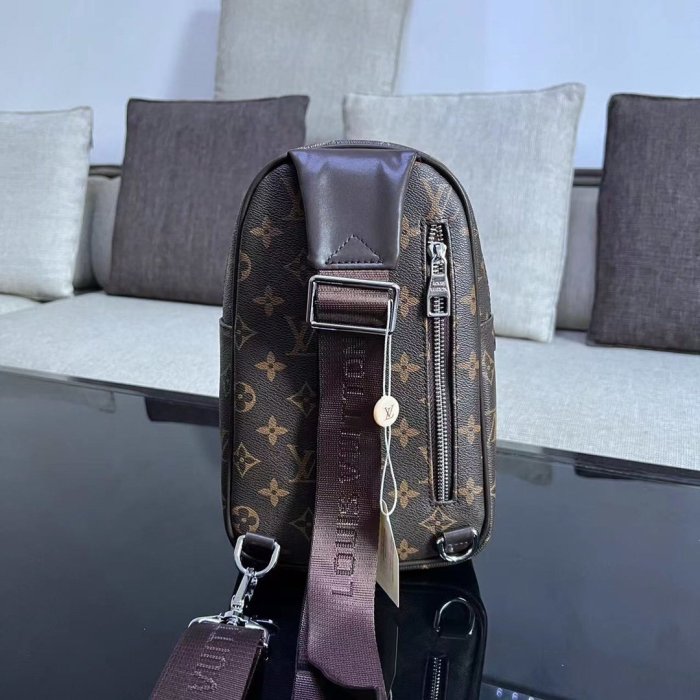 202203SS新作 Louis Vuitton ルイヴィトンメンズ ショルダーバッグスーパーコピー