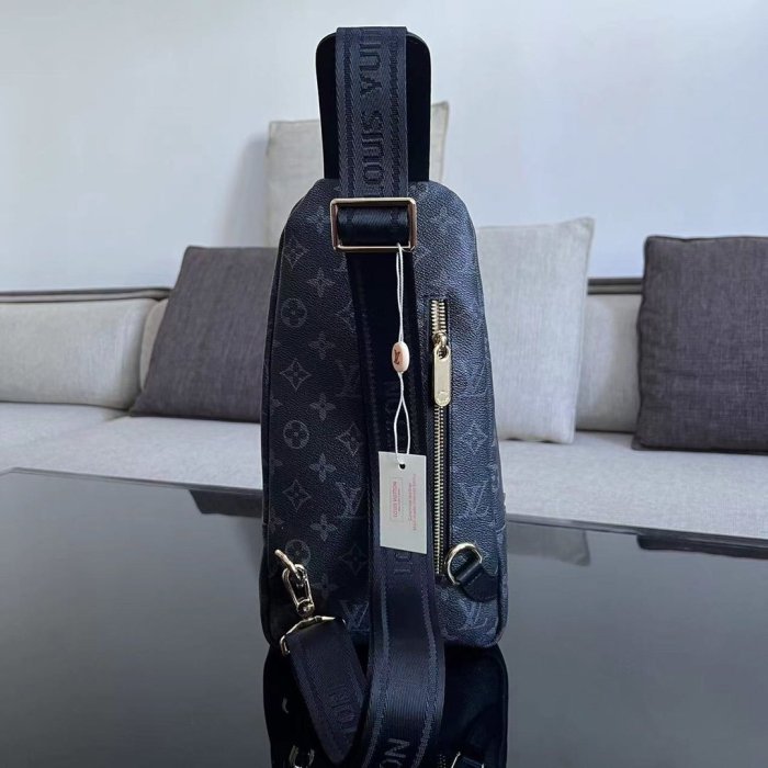 202203SS新作 Louis Vuitton ルイヴィトンメンズ ショルダーバッグスーパーコピー
