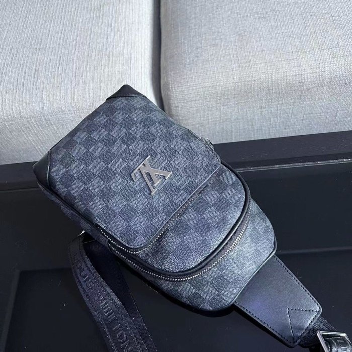202203SS新作 Louis Vuitton ルイヴィトンメンズ ショルダーバッグスーパーコピー