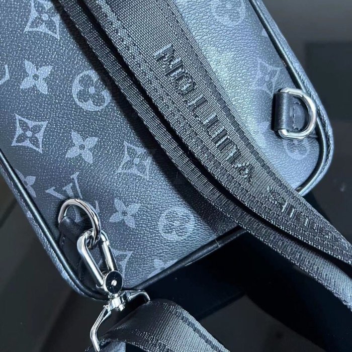 202203SS新作 Louis Vuitton ルイヴィトンメンズ ショルダーバッグスーパーコピー