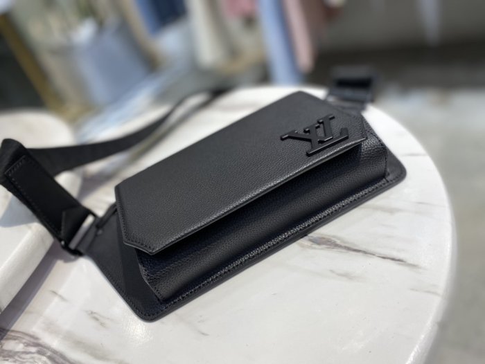 202203SS新作 Louis Vuitton ルイヴィトンメンズ ショルダーバッグスーパーコピー