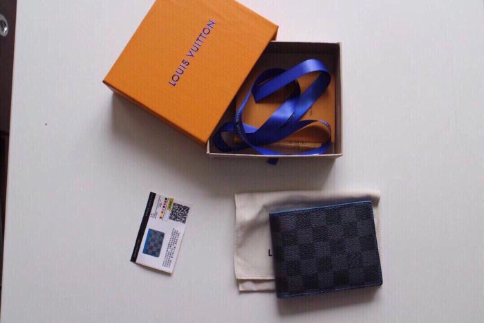 202203SSルイヴィトン LOUIS VUITTON 新作通販 短財布スーパーコピー