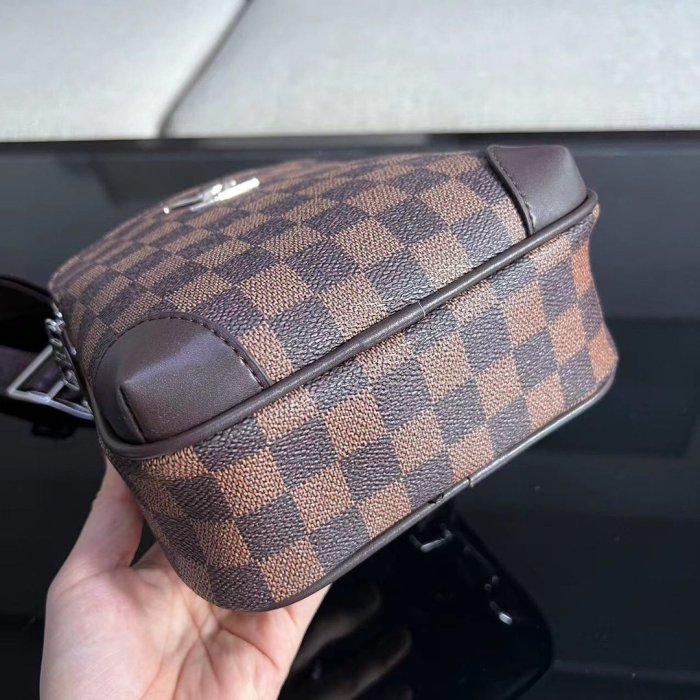 202203SS新作 Louis Vuitton ルイヴィトンメンズ ショルダーバッグスーパーコピー