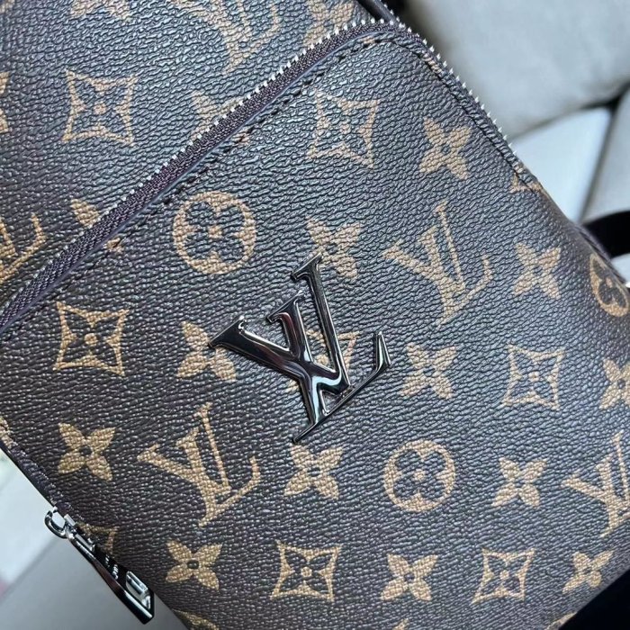 202203SS新作 Louis Vuitton ルイヴィトンメンズ ショルダーバッグスーパーコピー