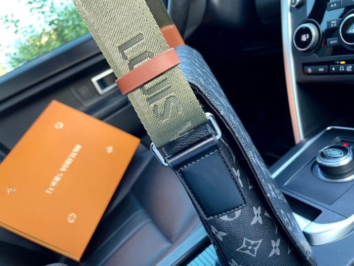 202203SS新作 Louis Vuitton ルイヴィトンメンズ ショルダーバッグスーパーコピー