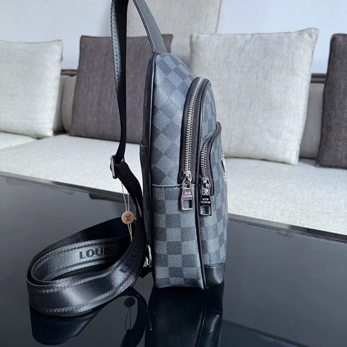 202203SS新作 Louis Vuitton ルイヴィトンメンズ ショルダーバッグスーパーコピー