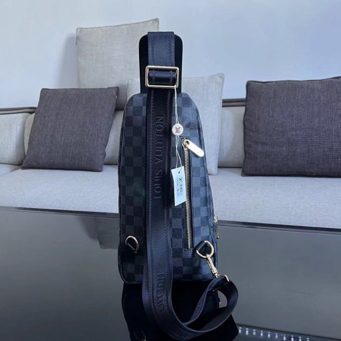 202203SS新作 Louis Vuitton ルイヴィトンメンズ ショルダーバッグスーパーコピー