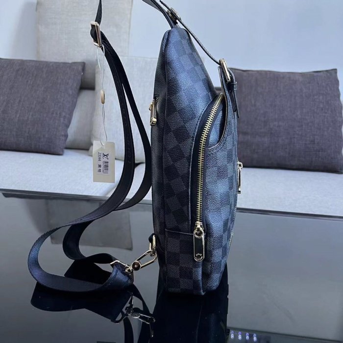 202203SS新作 Louis Vuitton ルイヴィトンメンズ ショルダーバッグスーパーコピー