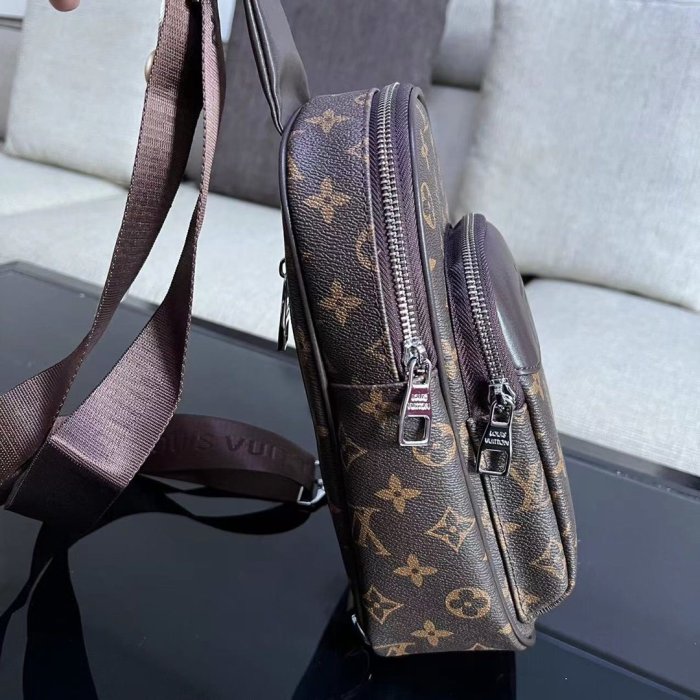 202203SS新作 Louis Vuitton ルイヴィトンメンズ ショルダーバッグスーパーコピー