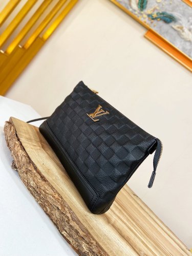 202203SS新作 Louis Vuitton ルイヴィトンメンズ ハンドバックスーパーコピー
