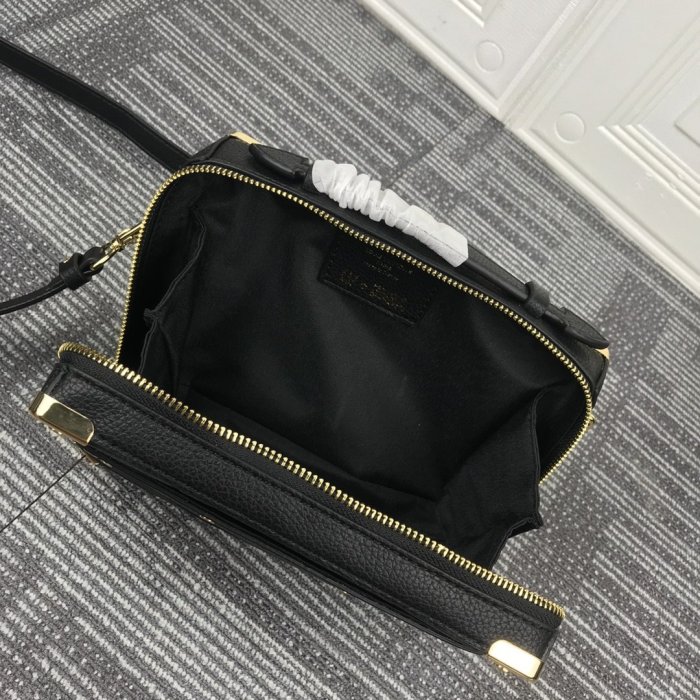 202203SS新作 Louis Vuitton ルイヴィトンメンズ ショルダーバッグスーパーコピー