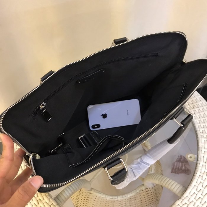 202203SS新作 Louis Vuitton ルイヴィトンメンズ ハンドバックスーパーコピー