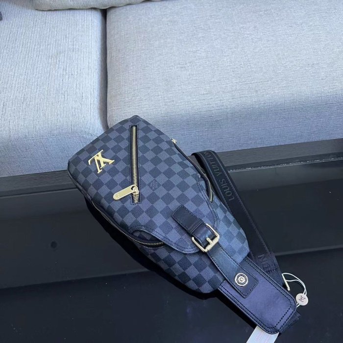 202203SS新作 Louis Vuitton ルイヴィトンメンズ ショルダーバッグスーパーコピー