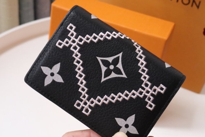 202203SSルイヴィトン LOUIS VUITTON 新作通販 短財布スーパーコピー