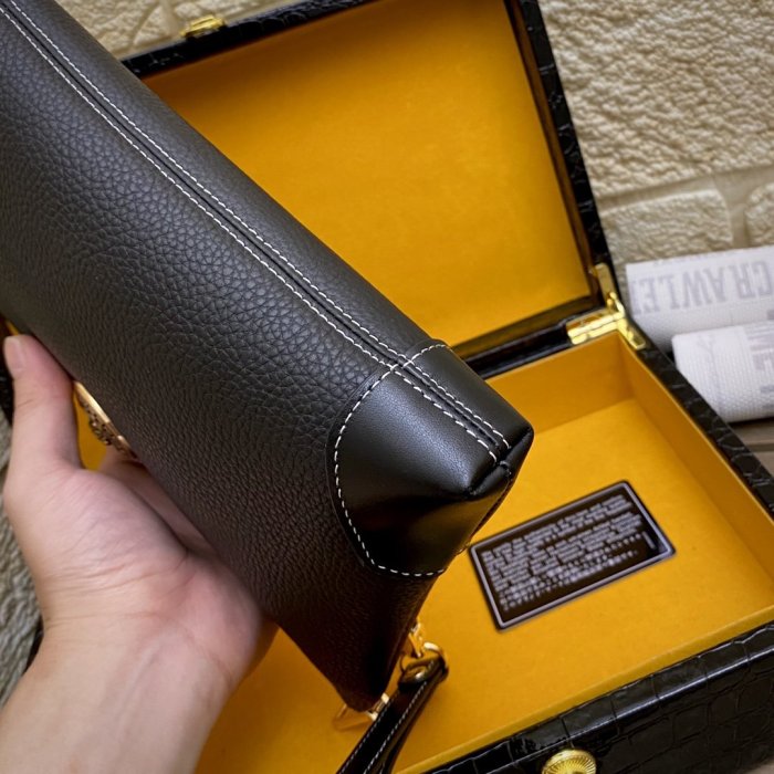 202203SS新作 Versace ヴェルサーチェ メンズ ハンドバックスーパーコピー