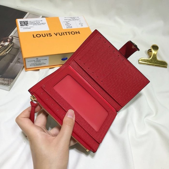 202203SSルイヴィトン LOUIS VUITTON 新作通販 短財布スーパーコピー