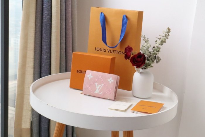 202203SSルイヴィトン LOUIS VUITTON 新作通販 短財布スーパーコピー